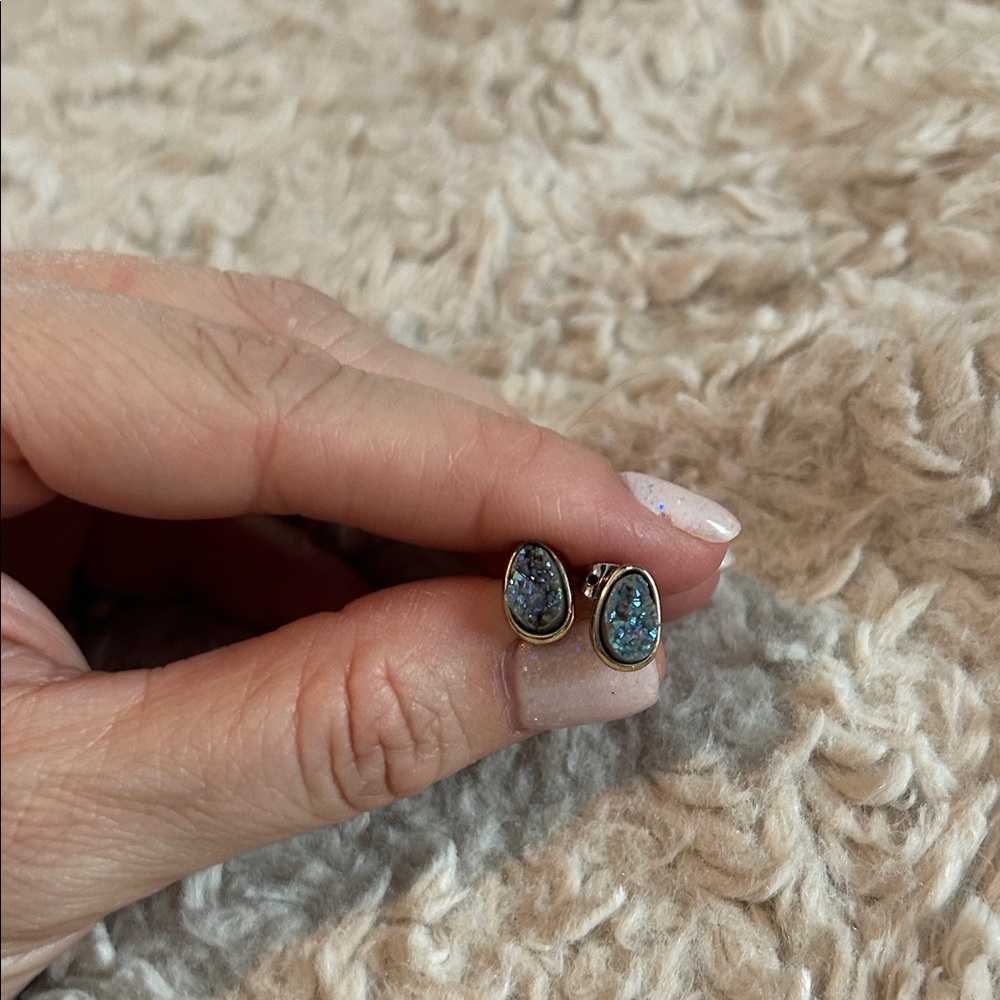 Elegant Blue/purple Stone Earrings - Picture 8 of 11